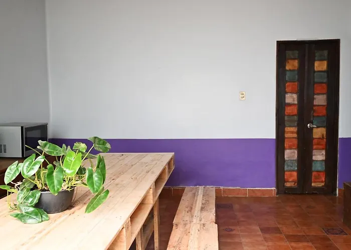 Guest house Hostal Portales Monrovia *
